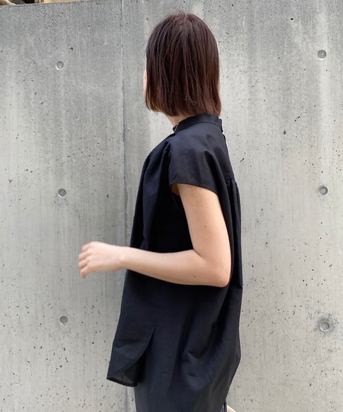 RIVE DROITE（リヴドロワ）の「大人に嬉しい二の腕カバー　オーバーフレンチブラウス（シャツ/ブラウス・レディース・オフホワイト/ブラック/サックスブルー・FREE）」の20枚目の写真