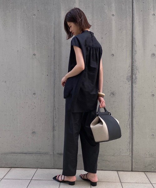 RIVE DROITE（リヴドロワ）の「大人に嬉しい二の腕カバー　オーバーフレンチブラウス（シャツ/ブラウス・レディース・オフホワイト/ブラック/サックスブルー・FREE）」の22枚目の写真