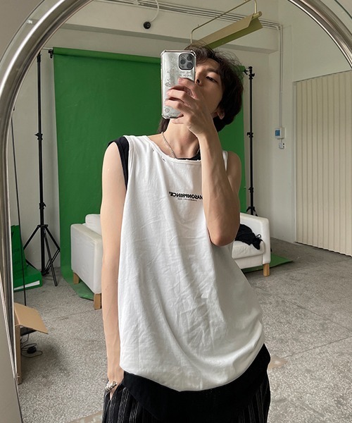 MASONPRINCE(メイソンプリンス)の「【MASONPRINCE】Broad shoulders adhesive label sleeveless t-shirt BX3013(タンクトップ・メンズ・ブラック/グレー/ホワイト/ライトブルー/ブルー・S/M/L)」の2枚目の写真