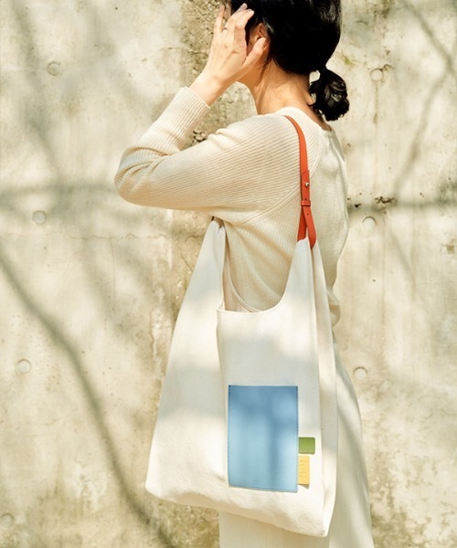 faff（ファフ）の「【faff 】マーケットバッグ / Market bag（ショルダーバッグ・レディース・ベージュ/ブルー/ホワイト×ブルー/ホワイト×イエロー・FREE）」の7枚目の写真