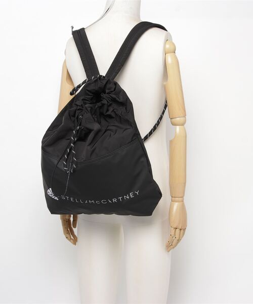 adidas(アディダス)の「【adidas by Stella McCartney】ジムサック(バックパック/リュック・レディース・ピンク/ブラック×ホワイト・FREE)」の3枚目の写真