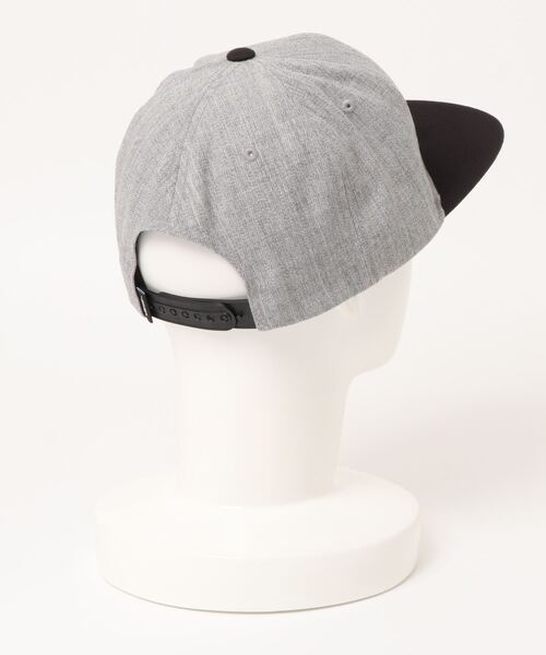 VANS（バンズ）の「/VANS/VANS DROP V Ⅱ SNAPBACK CAP（キャップ・レディース・ブラック/グレー・FREE）」の5枚目の写真