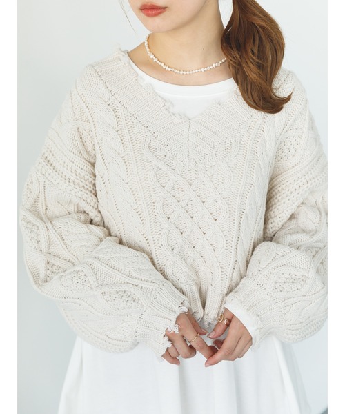 SLURR（スラ―）の「ダメージケーブルショート丈ニット（ニット/セーター・レディース・ライトブルー/オフホワイト/ラベンダー・FREE）」の21枚目の写真