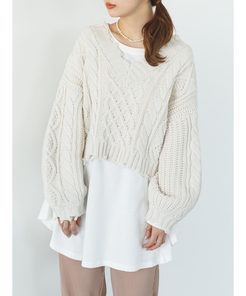 SLURR（スラ―）の「ダメージケーブルショート丈ニット（ニット/セーター・レディース・ライトブルー/オフホワイト/ラベンダー・FREE）」の13枚目の写真