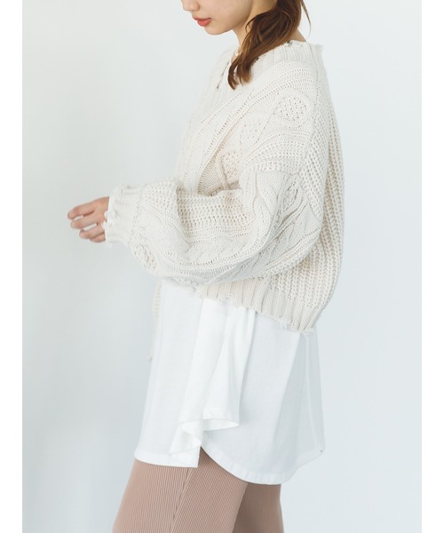 SLURR（スラ―）の「ダメージケーブルショート丈ニット（ニット/セーター・レディース・ライトブルー/オフホワイト/ラベンダー・FREE）」の4枚目の写真