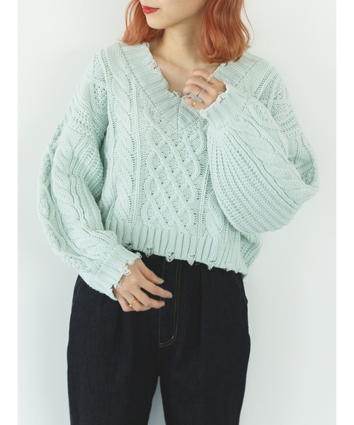 SLURR（スラ―）の「ダメージケーブルショート丈ニット（ニット/セーター・レディース・ライトブルー/オフホワイト/ラベンダー・FREE）」の22枚目の写真