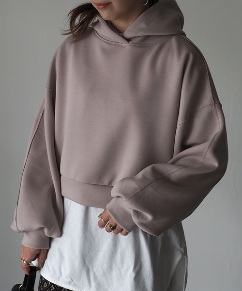 Riberry（リベリー）の「ダンボールニットショートパーカー（パーカー・レディース・ブラック/オフホワイト/ピンクベージュ・MEDIUM）」の3枚目の写真