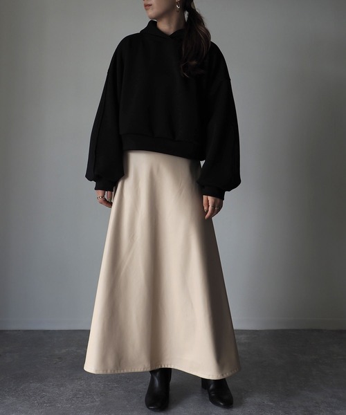 Riberry（リベリー）の「ダンボールニットショートパーカー（パーカー・レディース・ブラック/オフホワイト/ピンクベージュ・MEDIUM）」の13枚目の写真