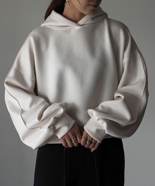 Riberry（リベリー）の「ダンボールニットショートパーカー（パーカー・レディース・ブラック/オフホワイト/ピンクベージュ・MEDIUM）」の18枚目の写真