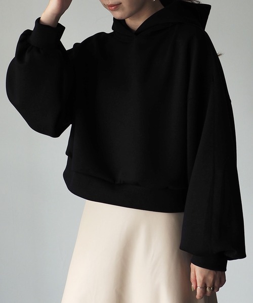 Riberry（リベリー）の「ダンボールニットショートパーカー（パーカー・レディース・ブラック/オフホワイト/ピンクベージュ・MEDIUM）」の15枚目の写真