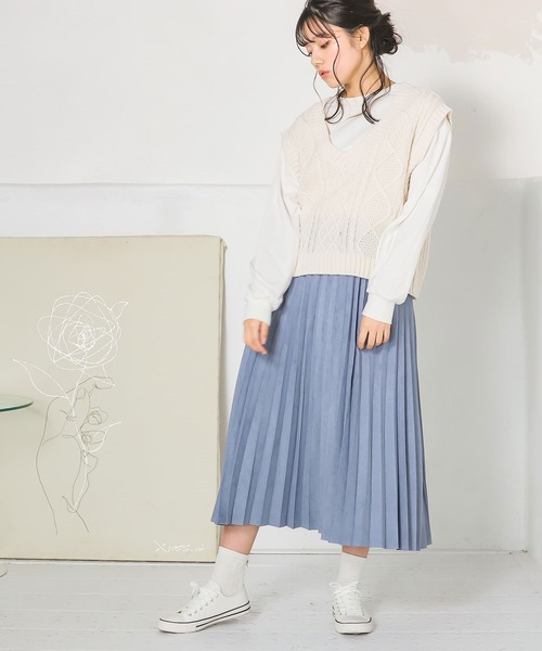 Honeys(ハニーズ)の「プリーツロングスカート(スカート・レディース・ブルー系その他/アイボリー/モカ/ベージュ・M/L/S)」の18枚目の写真