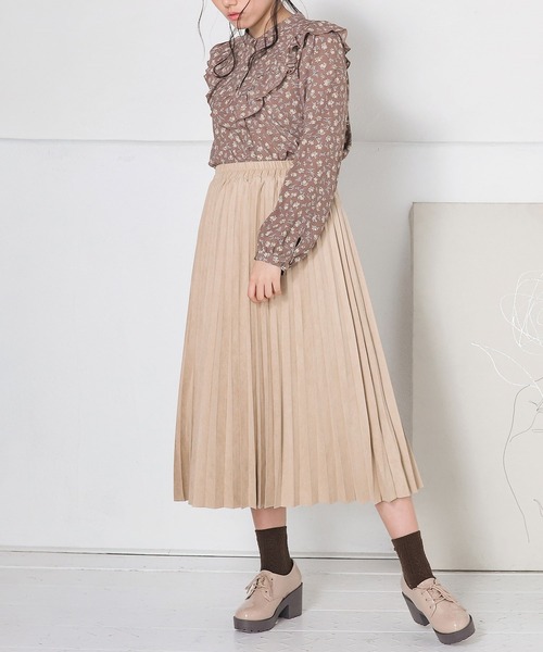 Honeys(ハニーズ)の「プリーツロングスカート(スカート・レディース・ブルー系その他/アイボリー/モカ/ベージュ・M/L/S)」の13枚目の写真