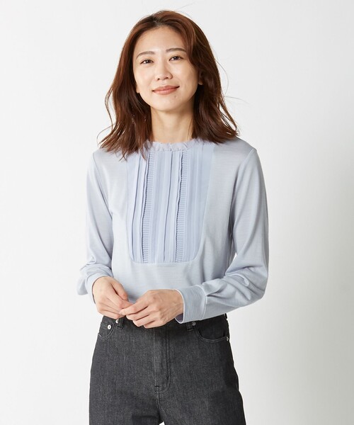 J.PRESS Ladies(J.プレス レディス)の「ウォッシャブルウールジャージー フリル襟 カットソー(Tシャツ/カットソー・レディース・ピンク系/サックスブルー系/ワイン系/ライトグレー系・SMALL)」の2枚目の写真