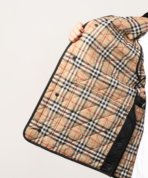 ECHELLE Liberte（エシェルリベルテ）の「BURBERRY PACK AWAY FOOD KILTING THEARMO REGULATED FIELD JACKET バーバリー パックアウェイフード  サーモ レギュレーテッド キルティングコート（マウンテンパーカー・メンズ・ブラック・48/50/44）」の17枚目の写真