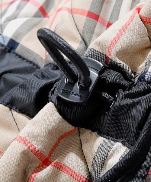 ECHELLE Liberte（エシェルリベルテ）の「BURBERRY PACK AWAY FOOD KILTING THEARMO REGULATED FIELD JACKET バーバリー パックアウェイフード  サーモ レギュレーテッド キルティングコート（マウンテンパーカー・メンズ・ブラック・48/50/44）」の10枚目の写真