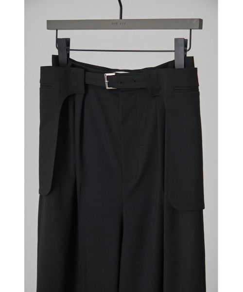 RIM.ARK(リムアーク)の「Pocket belt PT(カーゴパンツ・レディース・ブラック/キャメル/ダークネイビー・38/36)」の22枚目の写真