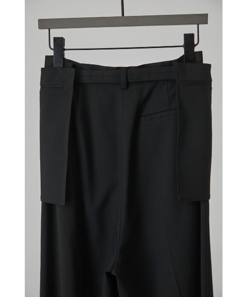 RIM.ARK(リムアーク)の「Pocket belt PT(カーゴパンツ・レディース・ブラック/キャメル/ダークネイビー・38/36)」の4枚目の写真