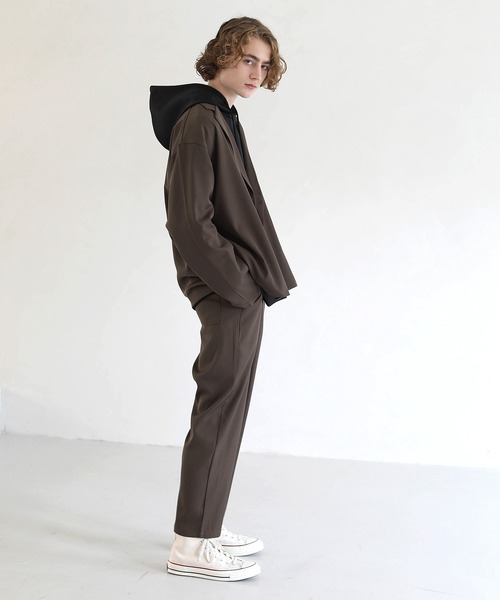 ETELIO（エテリオ）の「ポリトロ長袖テーラードシャツジャケット＆スリムストレートイージーパンツ（セットアップ・メンズ・チャコール/ブラック/ブラウン/ブルー/アイボリー・S/L/XL/M）」の22枚目の写真