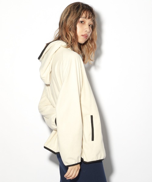 PBLIM（ページボーイリム）の「【PAGEBOYLIM】フリースパーカー（パーカー・レディース・ブラック/オフホワイト・MEDIUM/LARGE）」の13枚目の写真