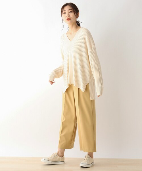 SHOO・LA・RUE（シューラルー）の「◆ゆるリブVネックニット（ニット/セーター・レディース・アイボリー/ライトパープル/グレー系その他/サンドベージュ・00）」の8枚目の写真