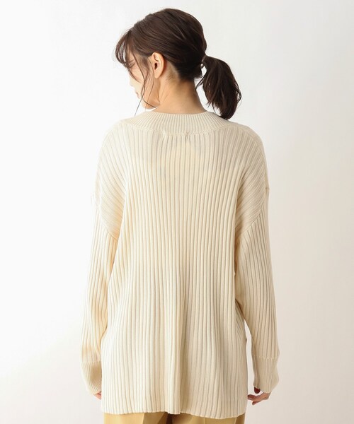 SHOO・LA・RUE（シューラルー）の「◆ゆるリブVネックニット（ニット/セーター・レディース・アイボリー/ライトパープル/グレー系その他/サンドベージュ・00）」の11枚目の写真