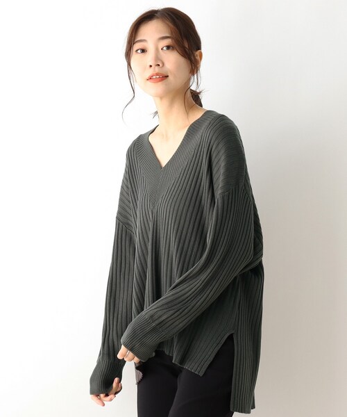 SHOO・LA・RUE（シューラルー）の「◆ゆるリブVネックニット（ニット/セーター・レディース・アイボリー/ライトパープル/グレー系その他/サンドベージュ・00）」の17枚目の写真