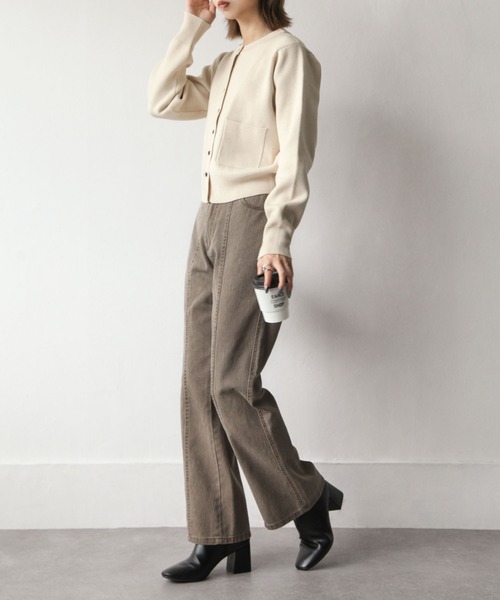 Chillfar（チルファー）の「センターシームフレアデニムパンツ（デニムパンツ・レディース・ブラック/ブラウン/サックスブルー/アイボリー/ダークブルー/グレイッシュベージュ/チャコール・MEDIUM/LARGE）」の17枚目の写真