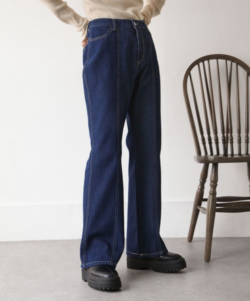 Chillfar（チルファー）の「センターシームフレアデニムパンツ（デニムパンツ・レディース・ブラック/ブラウン/サックスブルー/アイボリー/ダークブルー/グレイッシュベージュ/チャコール・MEDIUM/LARGE）」の13枚目の写真