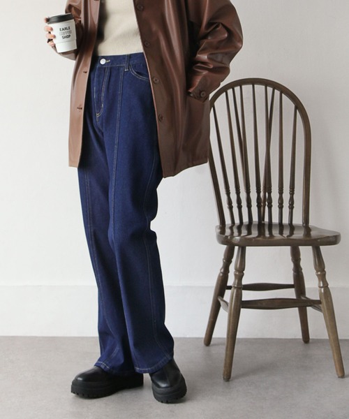 Chillfar（チルファー）の「センターシームフレアデニムパンツ（デニムパンツ・レディース・ブラック/ブラウン/サックスブルー/アイボリー/ダークブルー/グレイッシュベージュ/チャコール・MEDIUM/LARGE）」の9枚目の写真