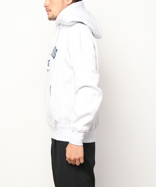 BEN DAVIS(ベンデイビス)の「【BEN DAVIS/ベンデイビス】ヘビーウエイト カレッジロゴ ブランドロゴ バックプリント プルパーカー/フーディー(パーカー・メンズ・ネイビー/オリーブ/オートミール・M/L/XL)」の7枚目の写真