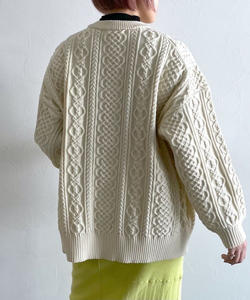 PAGEBOY（ページボーイ）の「マシュマロケーブルクルーカーディガン（ニット/セーター・レディース・ブラック/ライム/ブルー/グリーン/クリーム・FREE）」の14枚目の写真