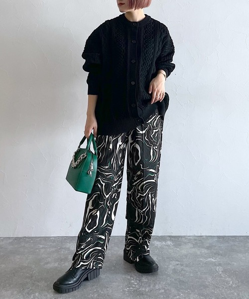 PAGEBOY（ページボーイ）の「マシュマロケーブルクルーカーディガン（ニット/セーター・レディース・ブラック/ライム/ブルー/グリーン/クリーム・FREE）」の10枚目の写真