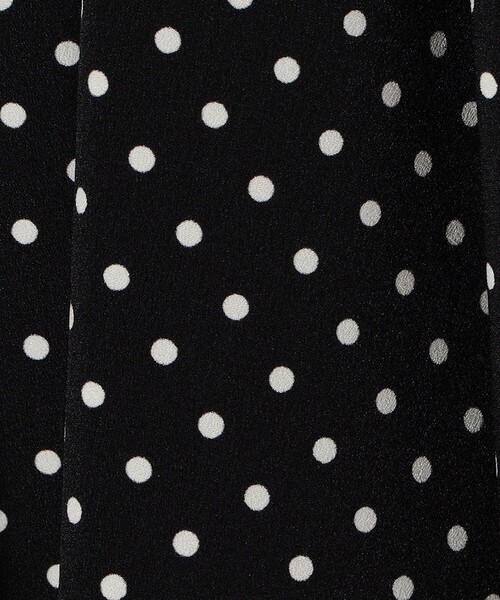 SHIPS（シップス）の「*〈洗濯機可能〉ジョーゼットリブドット/ソリッドブラウス◆（シャツ/ブラウス・レディース・チャコールグレー/ライトグレー/ブラック/ライトグリーン/ブラック系/ダークグリーン・ONE SIZE）」の19枚目の写真