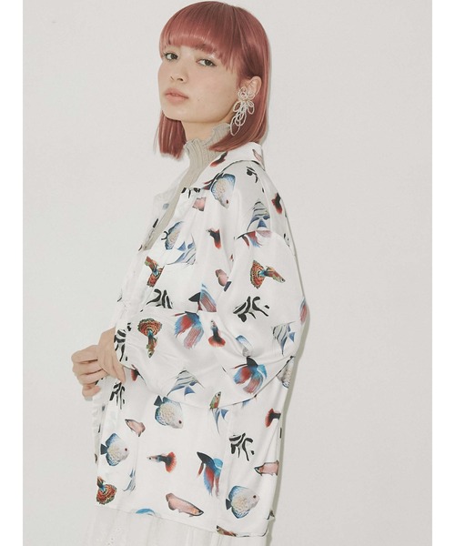 merry jenny（メリージェニー）の「熱帯魚 シャツ（シャツ/ブラウス・レディース・オフホワイト/ブラック・FREE）」の5枚目の写真