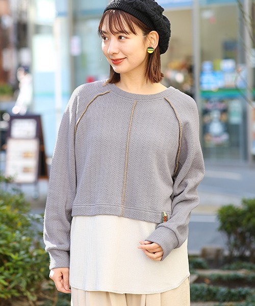 チチカカ（チチカカ）の「ブランケットステッチレイヤードプルオーバー（Tシャツ/カットソー・レディース・グレー/グリーン/アイボリー・FREE）」の2枚目の写真