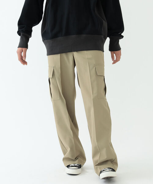 Dickies（ディッキーズ）の「Dickies(R) × BEAMS / 別注 Loose Polyester Cargo Pants（カーゴパンツ・メンズ・ブラック/ベージュ・S/M/L/XL）」の18枚目の写真