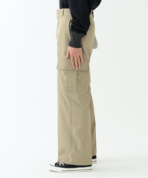 Dickies（ディッキーズ）の「Dickies(R) × BEAMS / 別注 Loose Polyester Cargo Pants（カーゴパンツ・メンズ・ブラック/ベージュ・S/M/L/XL）」の8枚目の写真