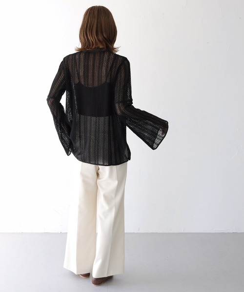 CLEIO(クレイオ)の「【CLEIO】ベルスリーブレースシャツ(シャツ/ブラウス・レディース・テラコッタ/キナリ/ベージュ/ブラウン/ブラック・FREE)」の22枚目の写真