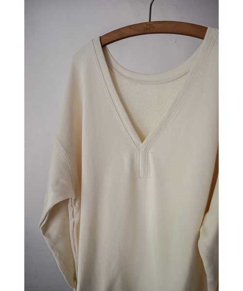 LA PEAU DE GEM（ラポドゥジェム）の「【LA PEAU DE GEM】plunging