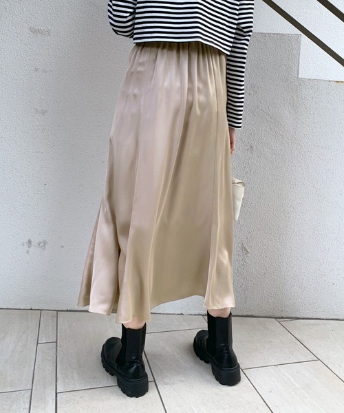 OLIVE des OLIVE（オリーブデオリーブ）の「サテンマーメイドスカート（スカート・レディース・ピンク/ベージュ/アイボリー・FREE）」の14枚目の写真