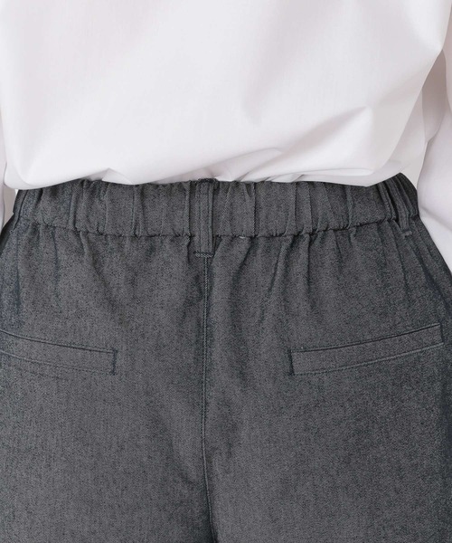 studio CLIP（スタディオクリップ）の「【ストレッチ/しわになりにくい/マシーンウォッシャブル】カジュアルサブリナパンツ[プラスサイズ]（その他パンツ・レディース・ベージュ/ネイビー/ブラウン/オフホワイト/ライトグレー/ブラック・SMALL/MEDIUM/LARGE/X-LARGE/XX-LARGE/XXX-LARGE）」の17枚目の写真