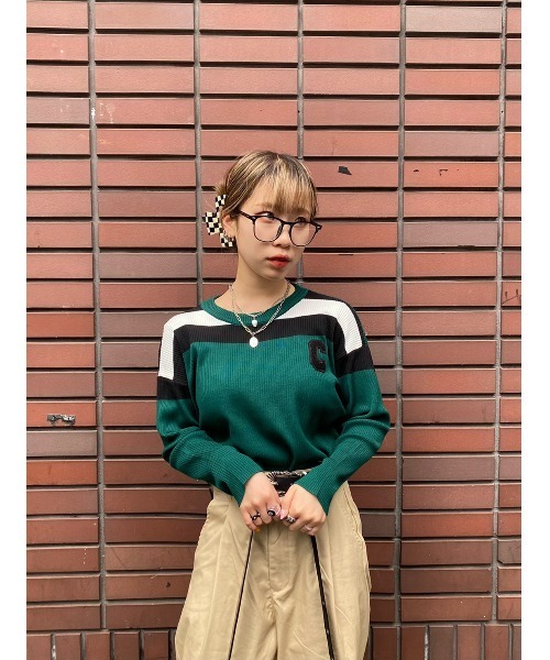 WC（ダブル シー）の「イニシャルワッペン配色ニット（ニット/セーター・レディース・グリーン/ホワイト/ベージュ・FREE）」の17枚目の写真