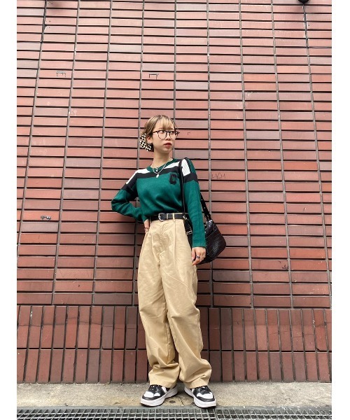 WC（ダブル シー）の「イニシャルワッペン配色ニット（ニット/セーター・レディース・グリーン/ホワイト/ベージュ・FREE）」の16枚目の写真