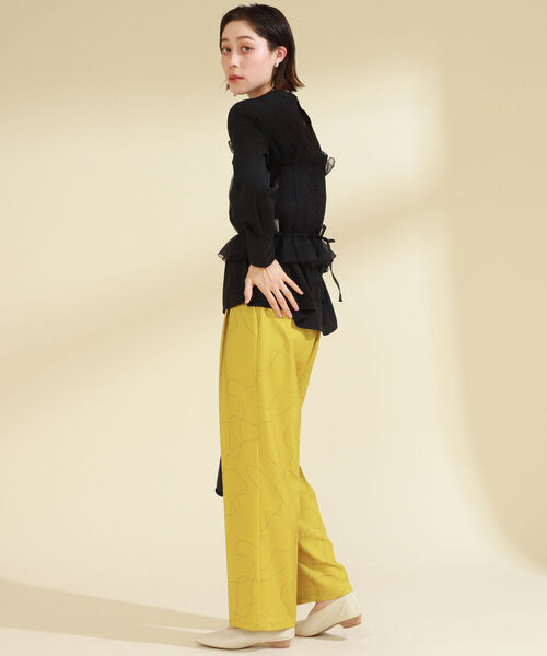 Ray BEAMS（レイビームス）の「Ray BEAMS / ライン プリント パンツ（その他パンツ・レディース・ダークブラウン/イエロー・0/1）」の5枚目の写真