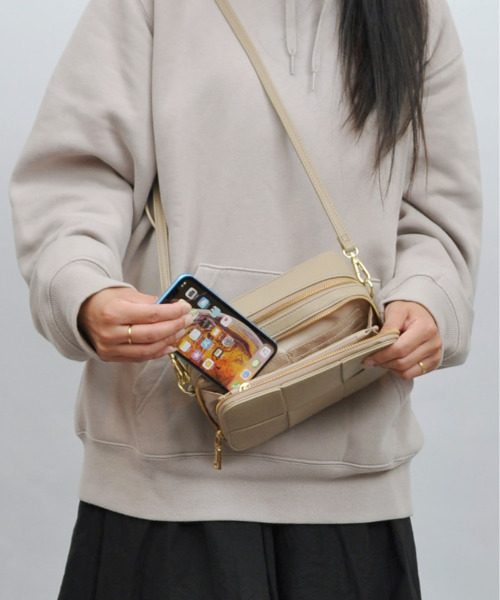 cache cache(カシュ カシュ)の「カシュカシュ cachecache / メッシュお財布ショルダーバッグ(ショルダーバッグ・レディース・ベージュ系その他/アイボリー/サックスブルー/ブラック/オレンジ・FREE)」の18枚目の写真