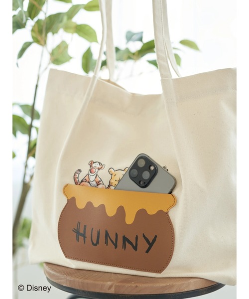 earth music&ecology（アースミュージックアンドエコロジー）の「Winnie the Pooh / タックトートバッグ（トートバッグ・レディース・アイボリー・FREE）」の10枚目の写真