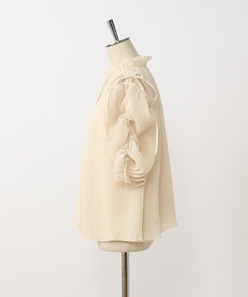 one after another NICE CLAUP(ワンアフターアナザーナイスクラップ)の「肩リボンマルチウェイブラウス(シャツ/ブラウス・レディース・オフホワイト/ブラック/ベージュ系その他/ドット/ベージュ系その他2・FREE)」の18枚目の写真