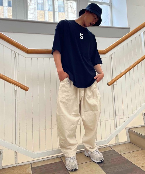 CANAL JEAN（キャナルジーン）の「1975 TOKYO(1975 トーキョー) "TEAM5"ルーズTシャツ（Tシャツ/カットソー・レディース・ホワイト/ブラック・LARGE/X-LARGE）」の19枚目の写真