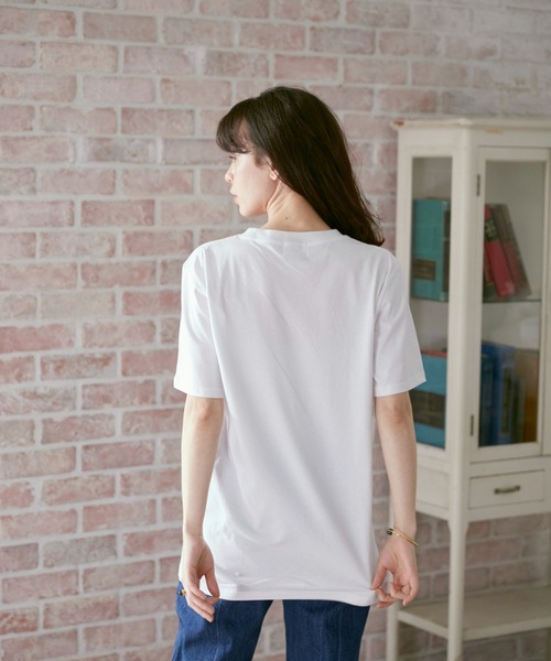 INED CLARO(イネドクラロ)の「【別注アイテム】プリントTシャツ《blueserge》(Tシャツ/カットソー・レディース・ホワイト/ブラック・フリー)」の4枚目の写真