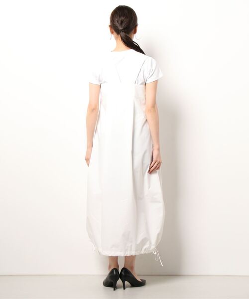 ADAM ET ROPE'（アダムエロペ）の「【missing you already】SQUAREｰNECK TUCKED DRESS（ワンピース・レディース・ホワイト・FREE）」の14枚目の写真